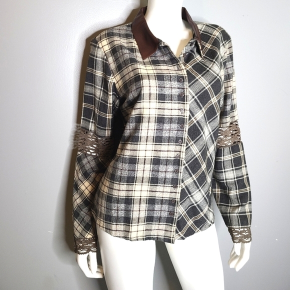 Plaid Leather Collared Lace Sleeve Top - Picture 4 of 9